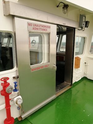 健全な証拠のステンレス鋼橋操舵室の引き戸の海兵隊員の準備